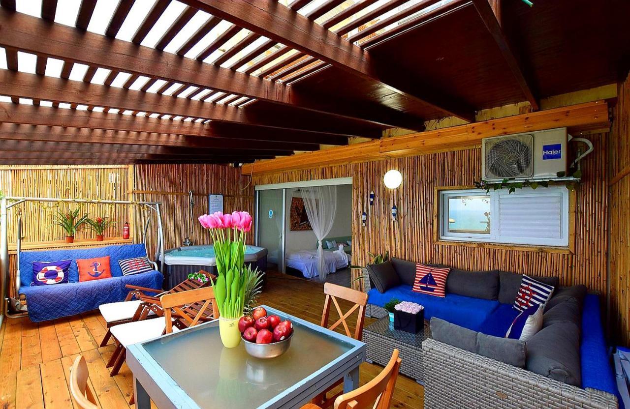 Magic On The Sea-Suites With A Private Jacuzzi And A Private Sea View เนทันยา ภายนอก รูปภาพ