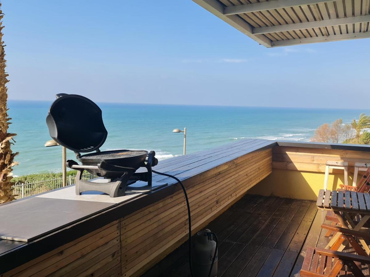 Magic On The Sea-Suites With A Private Jacuzzi And A Private Sea View เนทันยา ภายนอก รูปภาพ