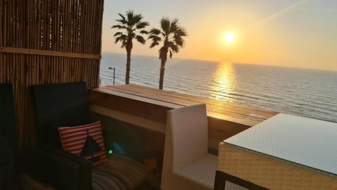 Magic On The Sea-Suites With A Private Jacuzzi And A Private Sea View เนทันยา ภายนอก รูปภาพ